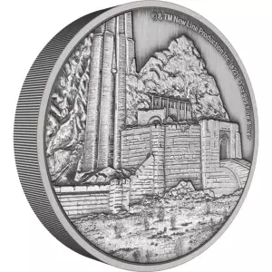 THE LORD OF THE RINGS - 2022 3oz Helm's Deep Silver Coin (2)